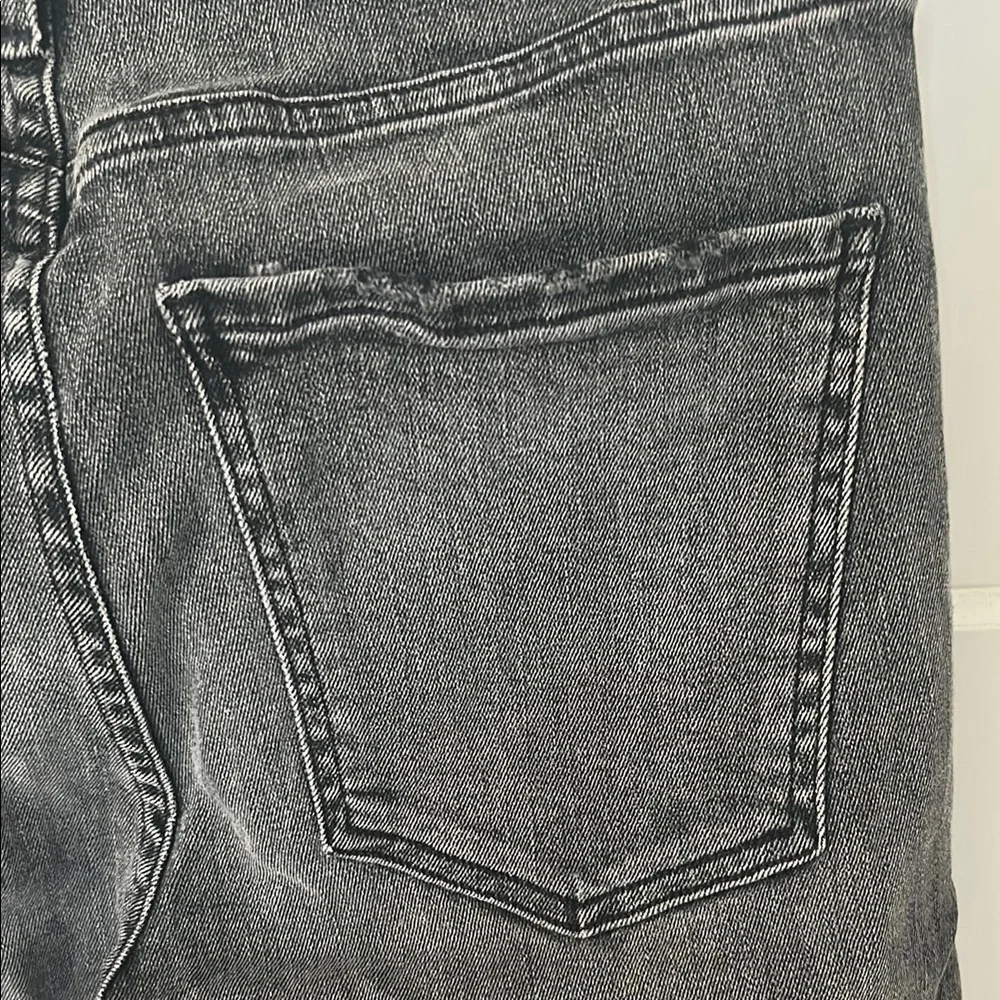 Agolde Charcoal Distressed Denim - Picture 8 of 9